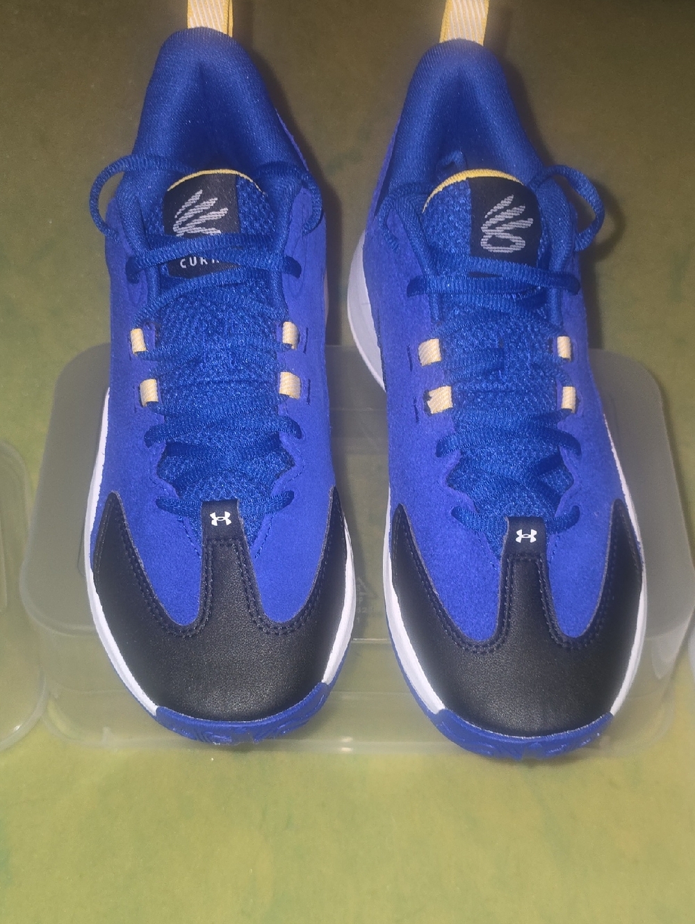 New Never Worn!!!  Under Armour Boys Blue and Black Lace-Up Athletic Sneakers